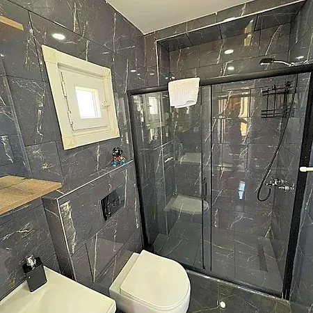 Peker Hotell 3*